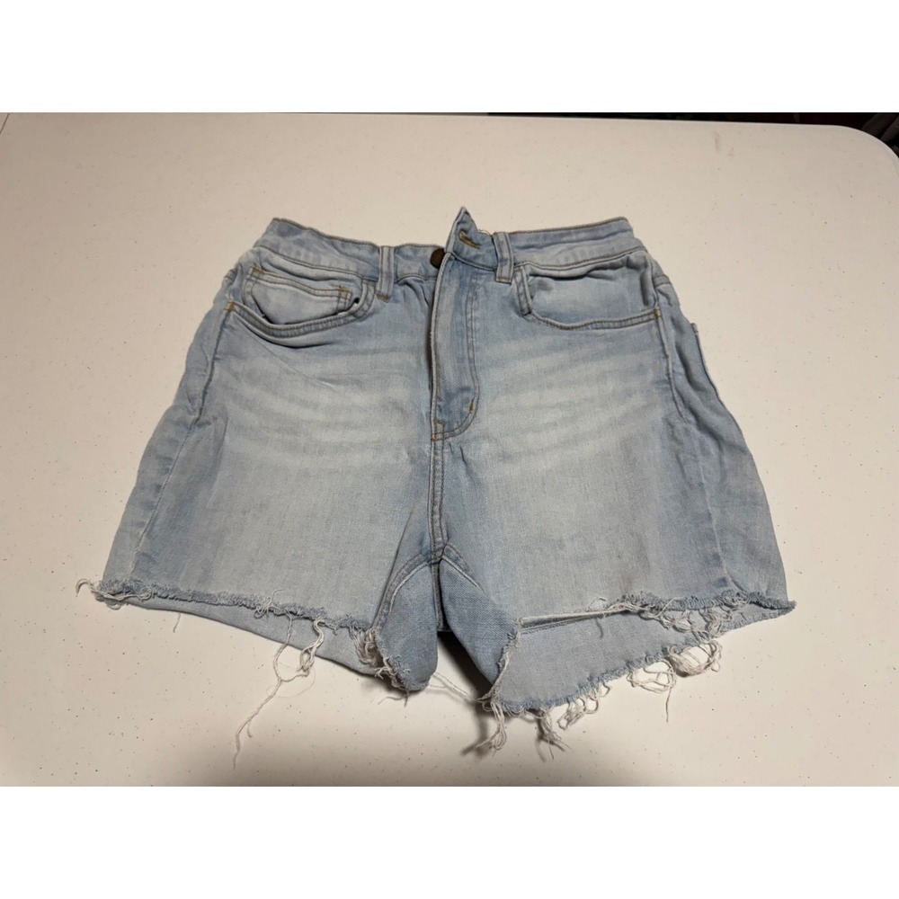 O'Neill Jean Shorts Women's size 4 Cutoff Light Wash Beach Surf Sand s